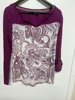 Westbound Long-Sleeve Paisley Panel Top in Plum and White